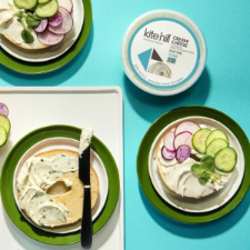 KITE HILL 8oz ORIGINAL ALMOND MILK CREAM CHEESE SPREAD 